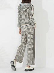 Sf598d65cf36d4765b49e228c8f663fb8h