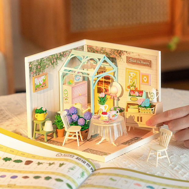 Dollhouse Model Building Craft Kit Birthday Creative Gifts.